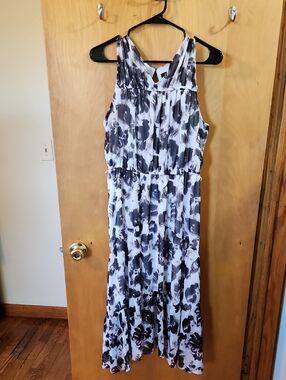 VERA WANG Black and White Floral Maxi Dress - Women's Summer Dress